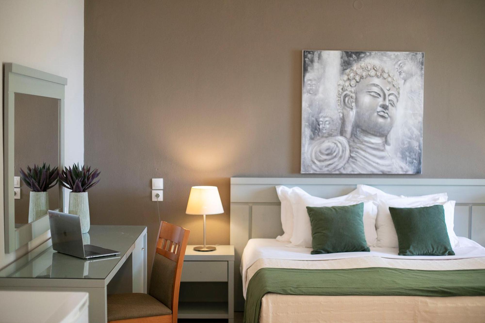 Irida Aegean View, Philian Hotels And Resorts Megali Ammos  Room photo